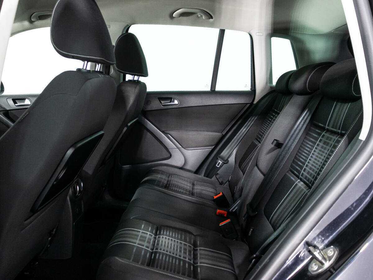 Volkswagen Tiguan б/у, 2015, Автоматическая. Фото: #9