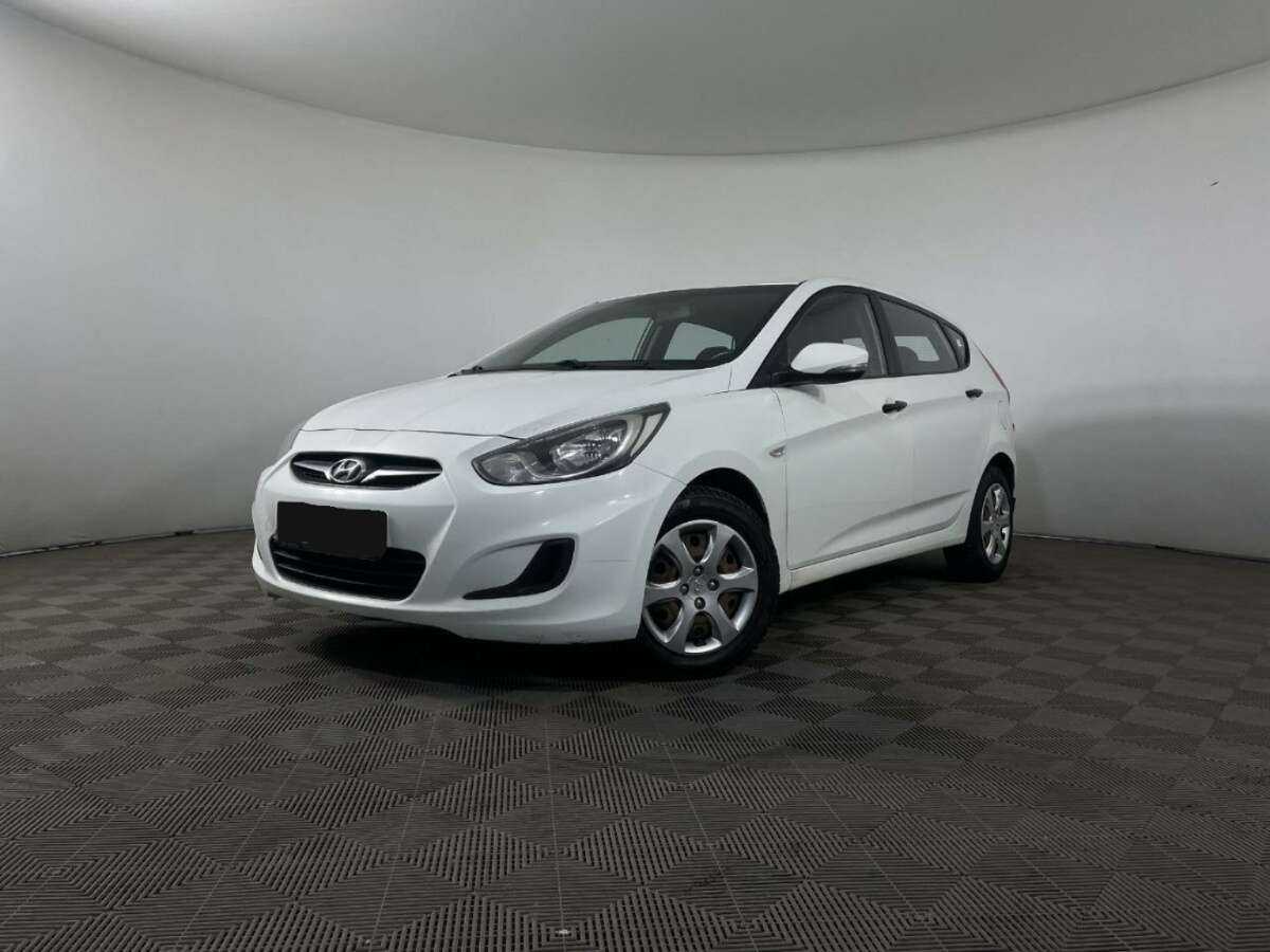 Hyundai Solaris б/у, 2012, Механическая. Фото: #0