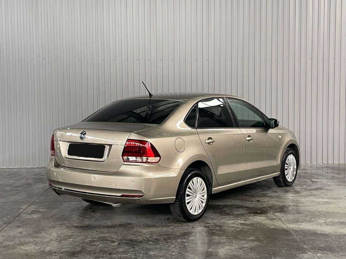 Volkswagen Polo б/у, 2016, Автоматическая. Фото: #4