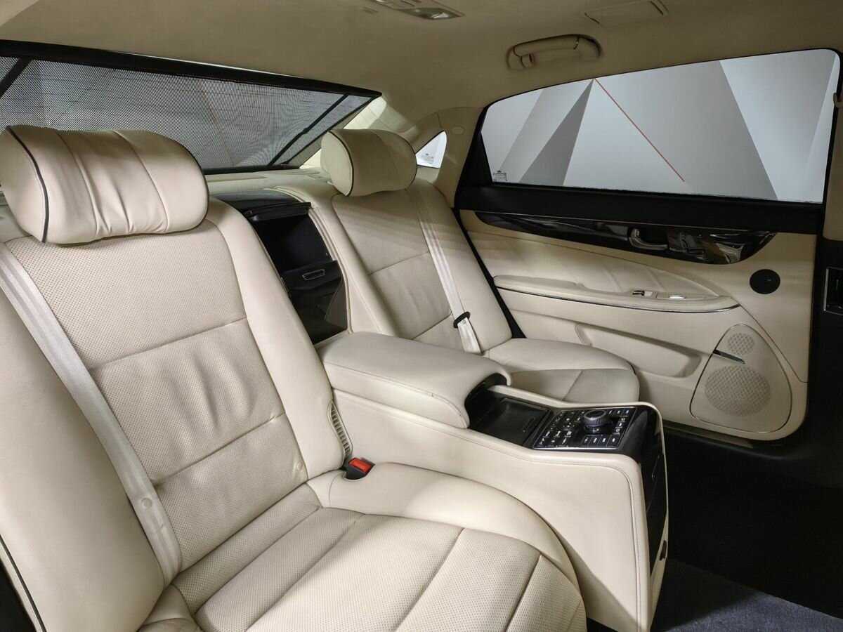 Hyundai Equus б/у, 2013, Автоматическая. Фото: #12