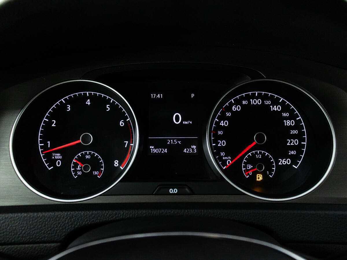 Volkswagen Golf б/у, 2012, Роботизированная. Фото: #11