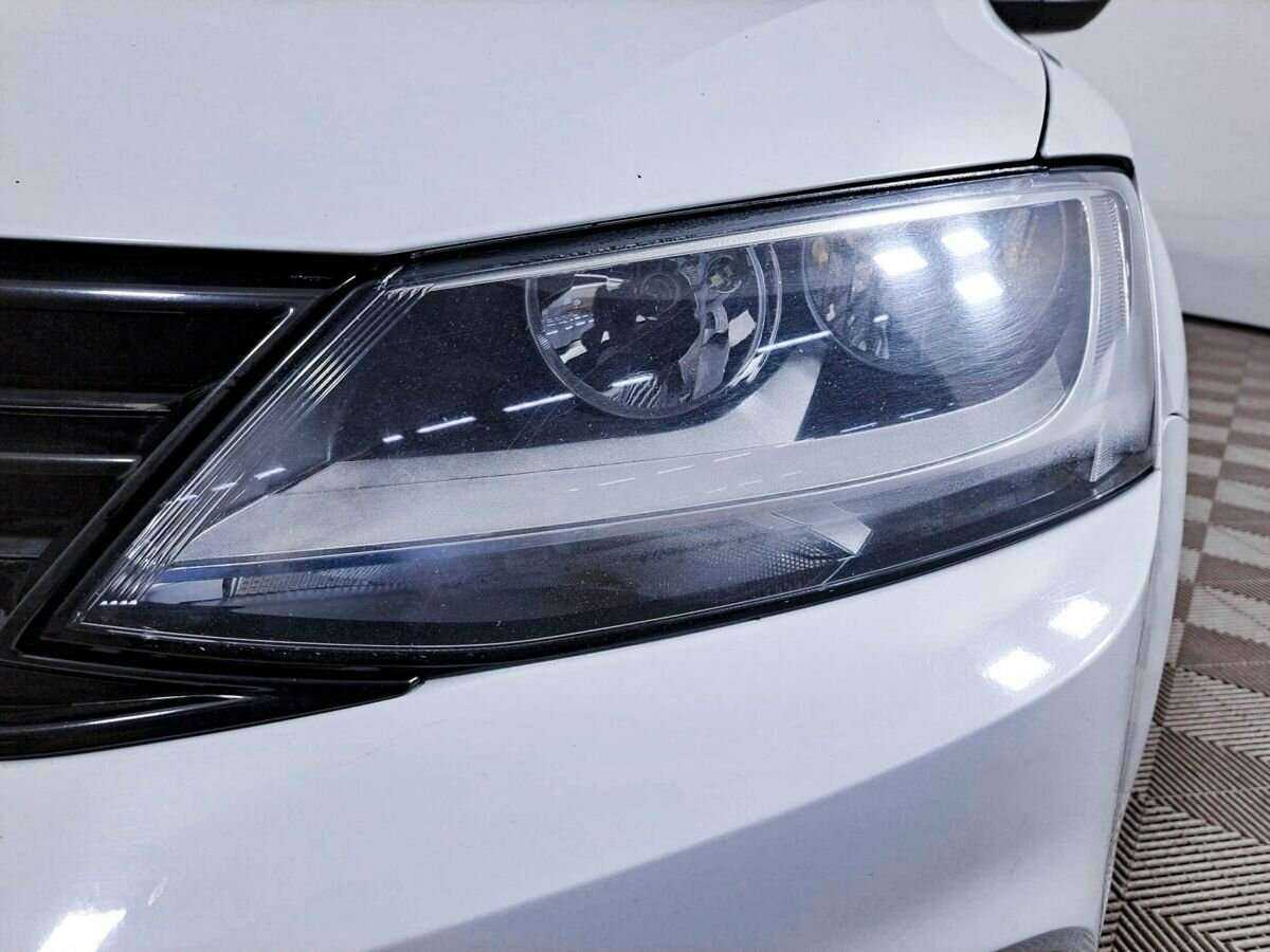 Volkswagen Jetta б/у, 2016, Роботизированная. Фото: #16