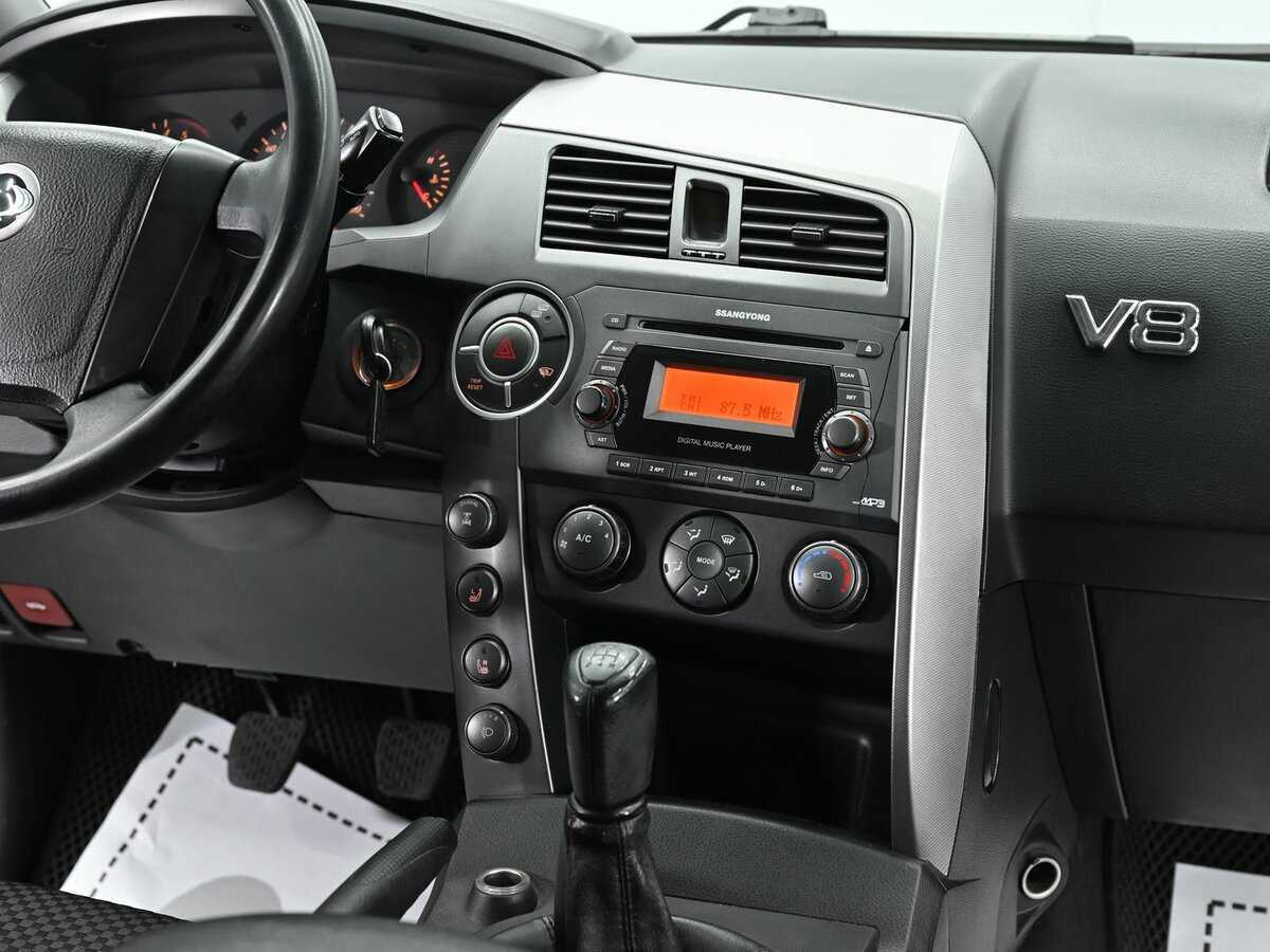 SsangYong Kyron б/у, 2014, Механическая. Фото: #6