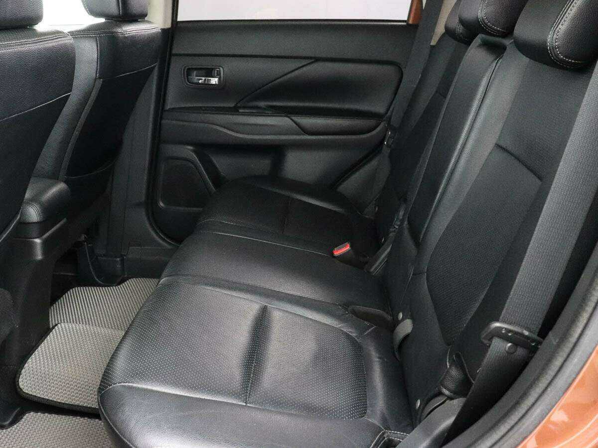 Mitsubishi Outlander б/у, 2012, Вариатор. Фото: #7