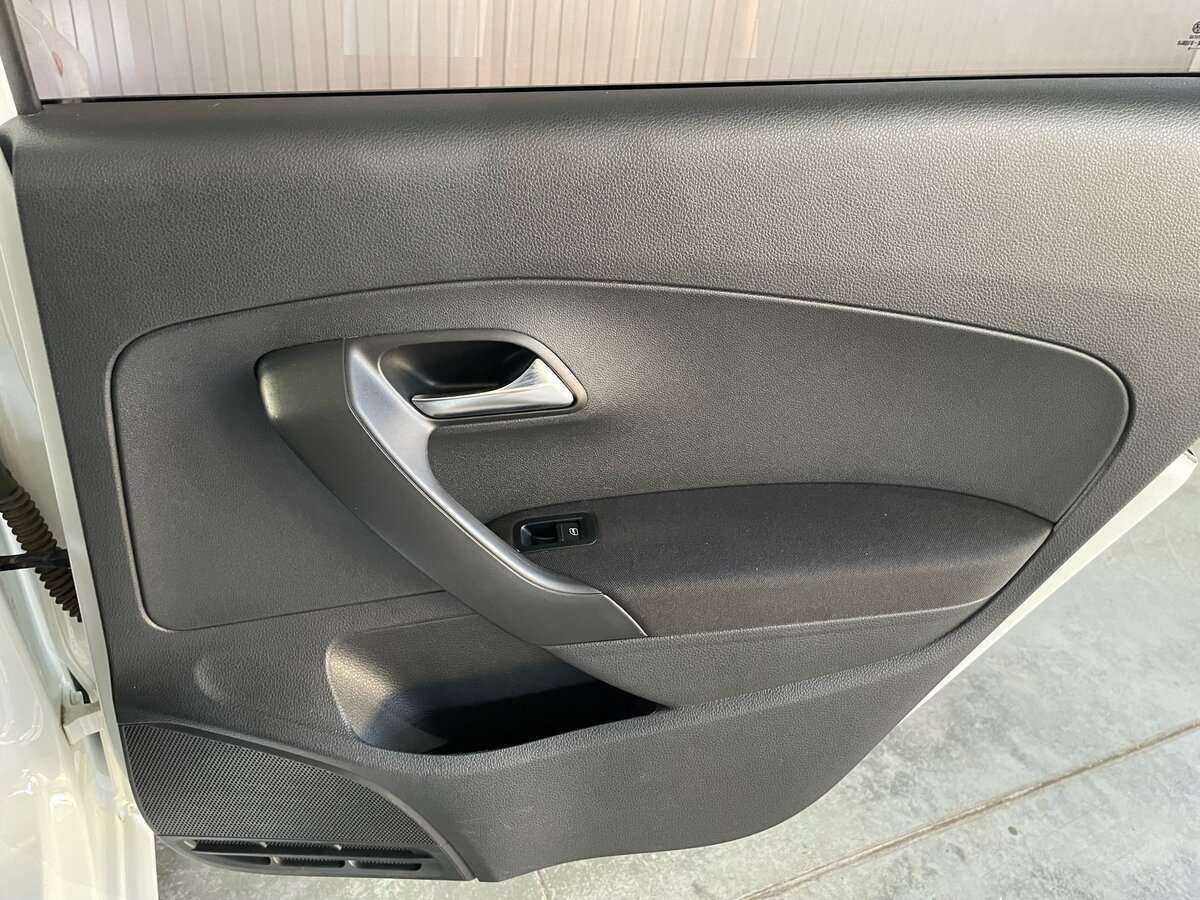 Volkswagen Polo б/у, 2018, Автоматическая. Фото: #19