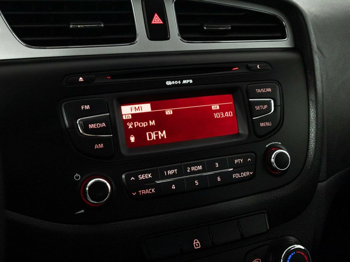 Kia Ceed б/у, 2013, Механическая. Фото: #14