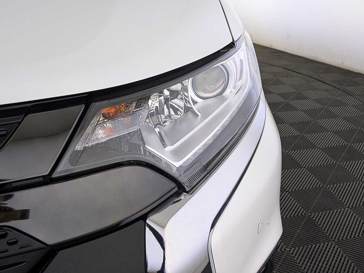 Mitsubishi Outlander б/у, 2022, Вариатор. Фото: #10