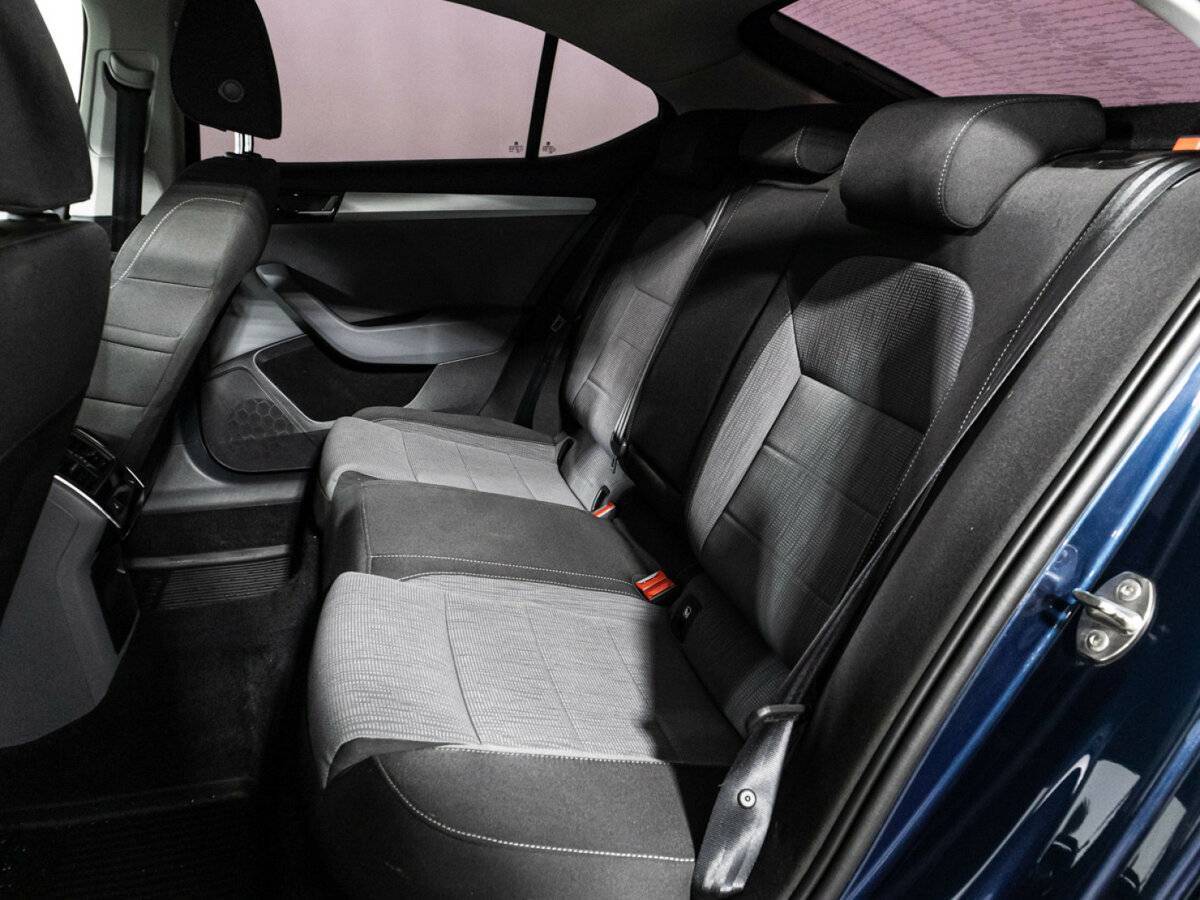 Skoda Superb б/у, 2015, Роботизированная. Фото: #9