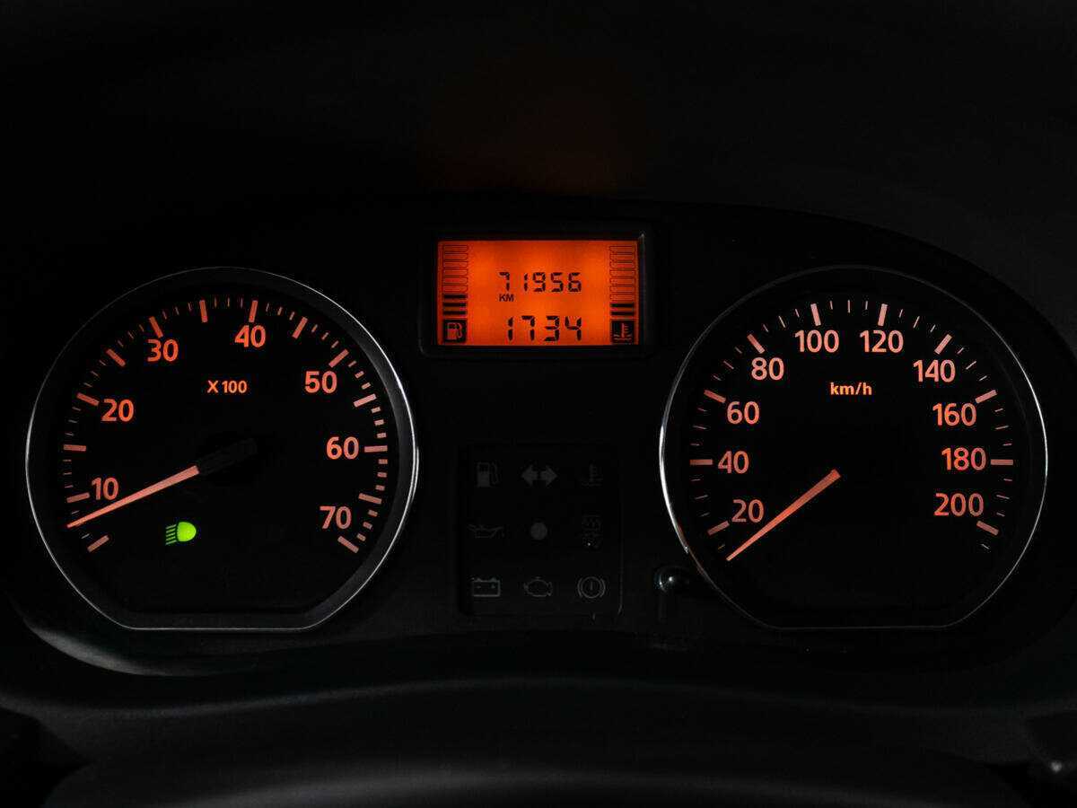 Renault Logan б/у, 2014, Автоматическая. Фото: #11