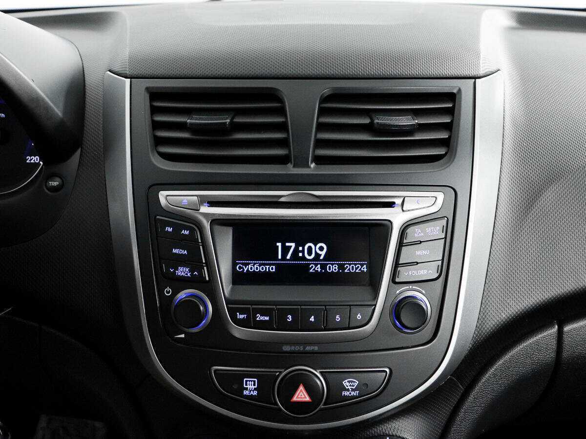 Hyundai Solaris б/у, 2016, Автоматическая. Фото: #12