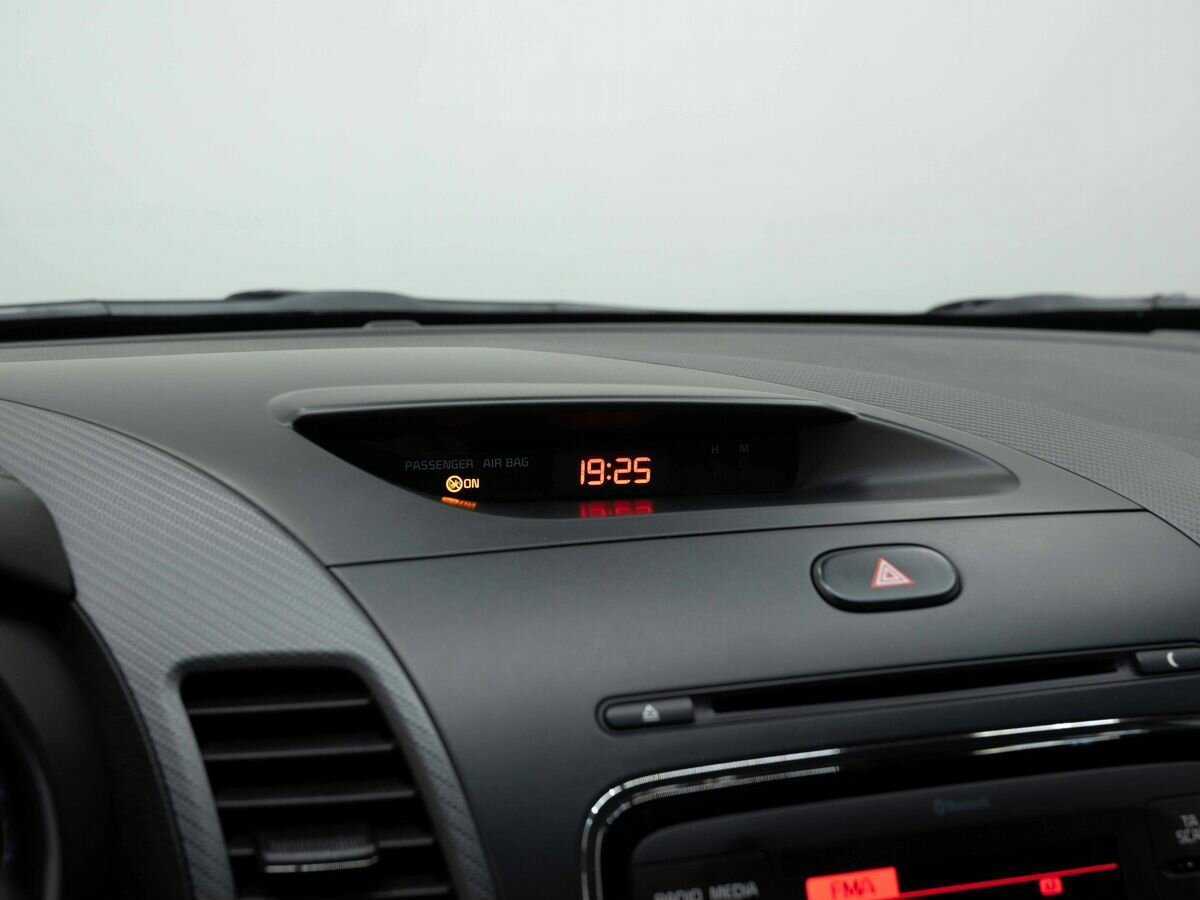 Kia Cerato б/у, 2019, Механическая. Фото: #19