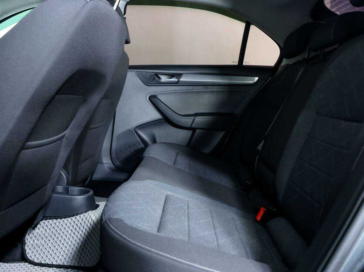 Volkswagen Polo б/у, 2021, Автоматическая. Фото: #10