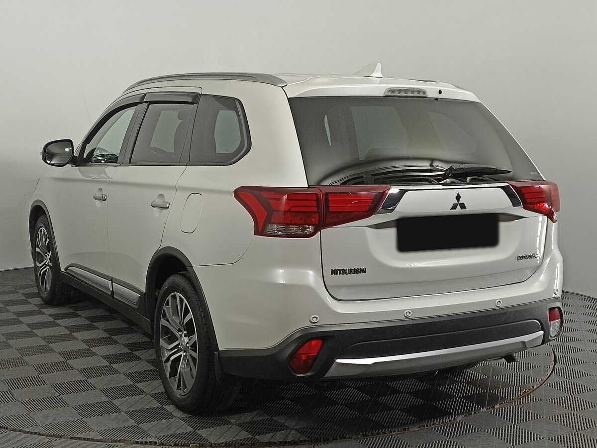 Mitsubishi Outlander б/у, 2017, Вариатор. Фото: #5