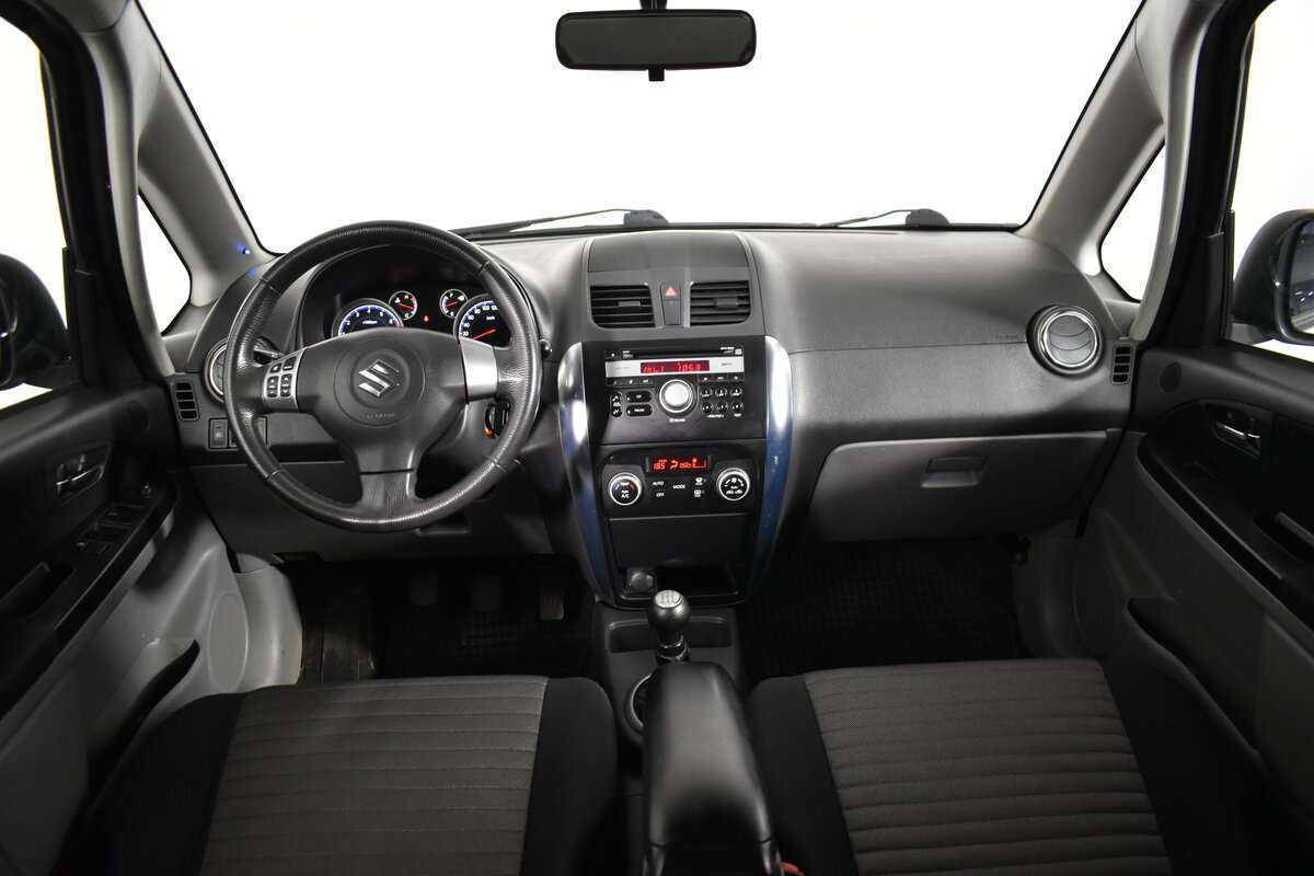 Suzuki SX4 б/у, 2013, Механическая. Фото: #9