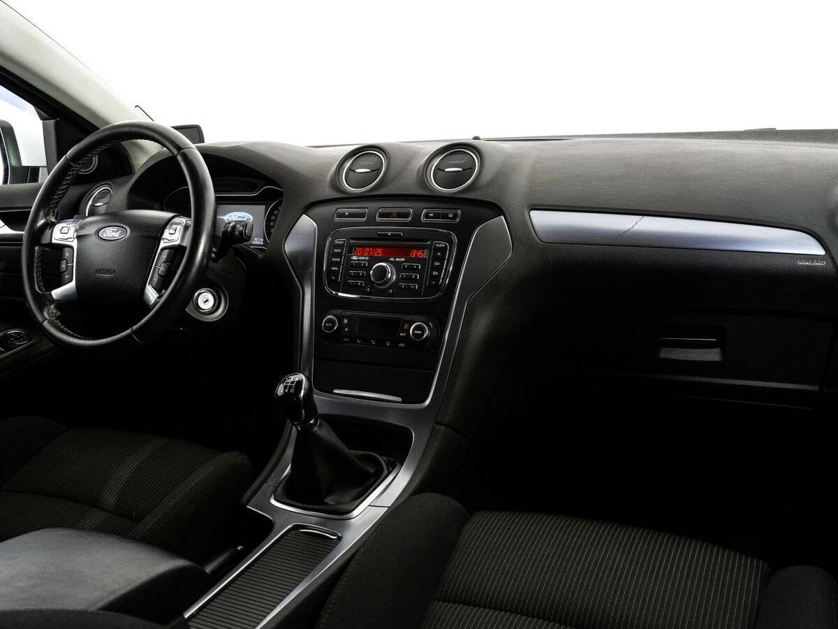 Ford Mondeo б/у, 2012, Механическая. Фото: #9