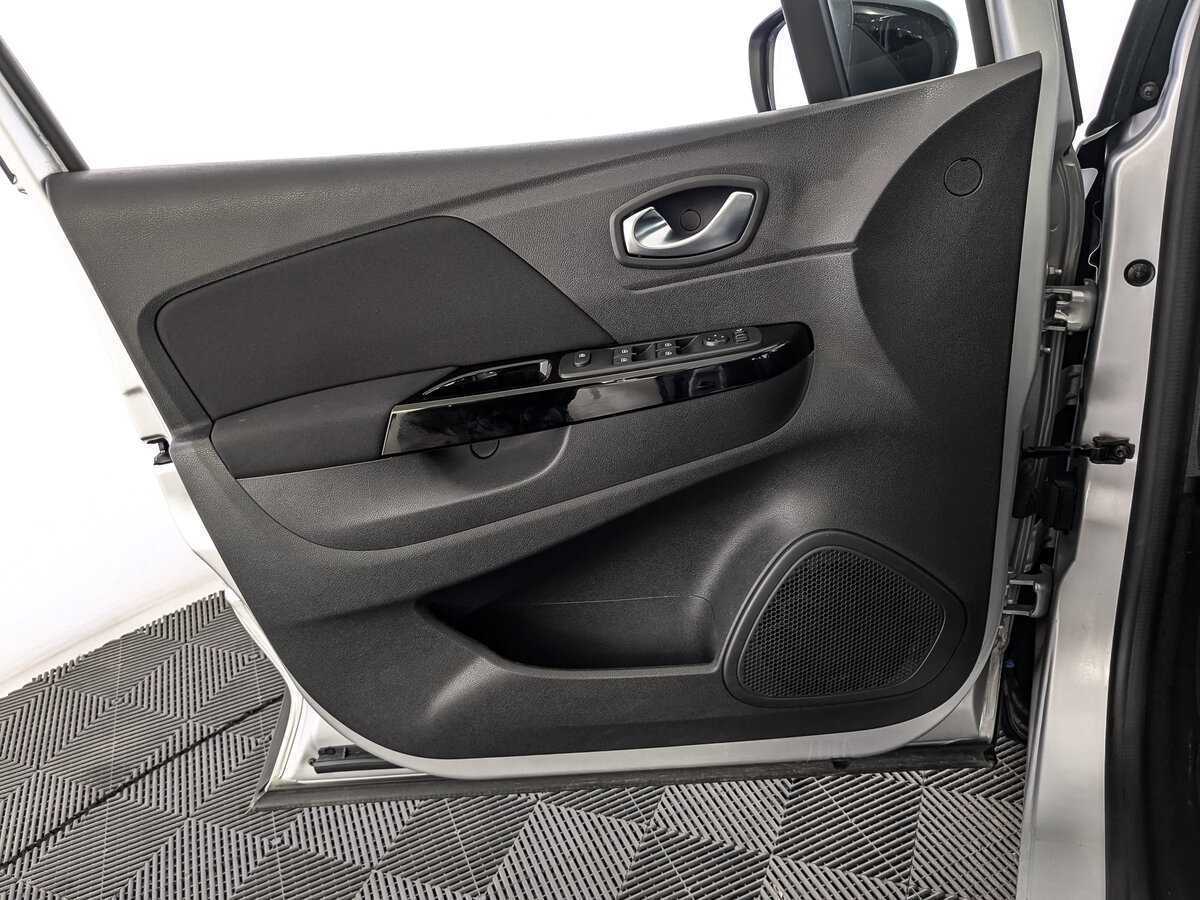 Renault Kaptur б/у, 2021, Вариатор. Фото: #18