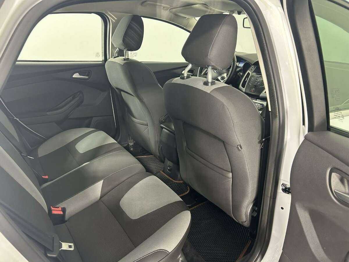 Ford Focus б/у, 2013, Механическая. Фото: #15