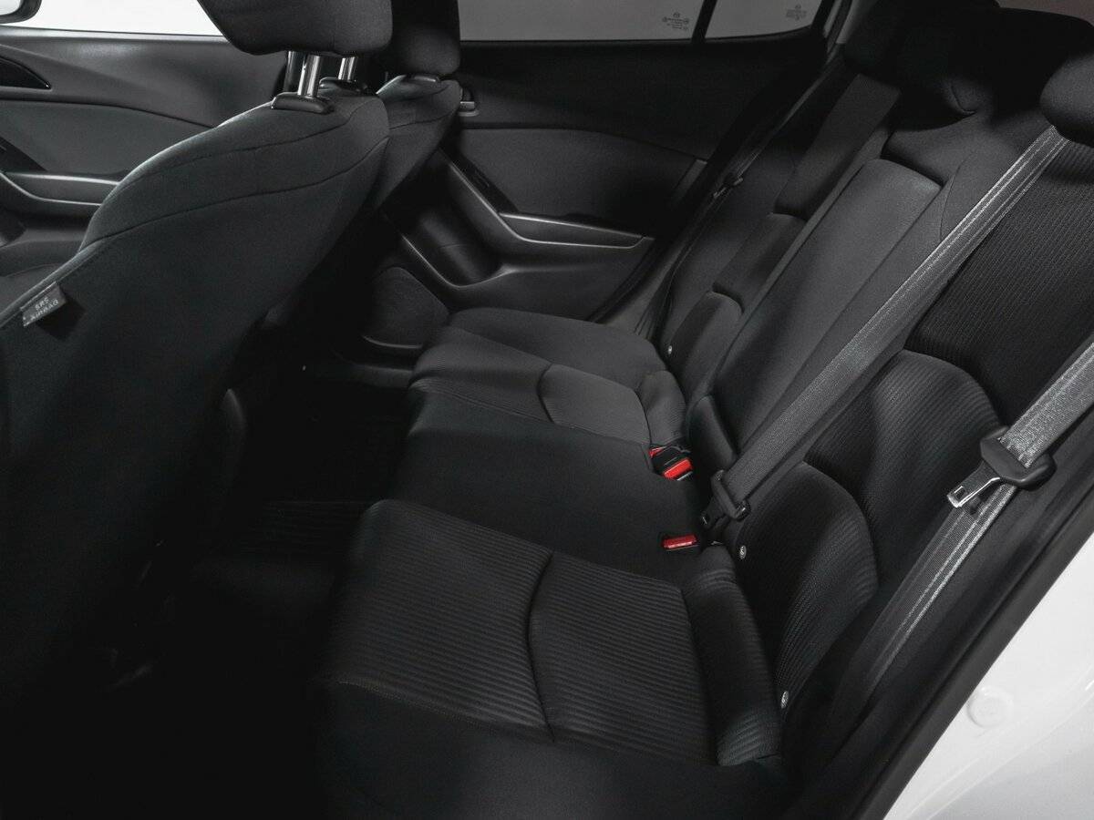 Mazda 3 б/у, 2016, Автоматическая. Фото: #9