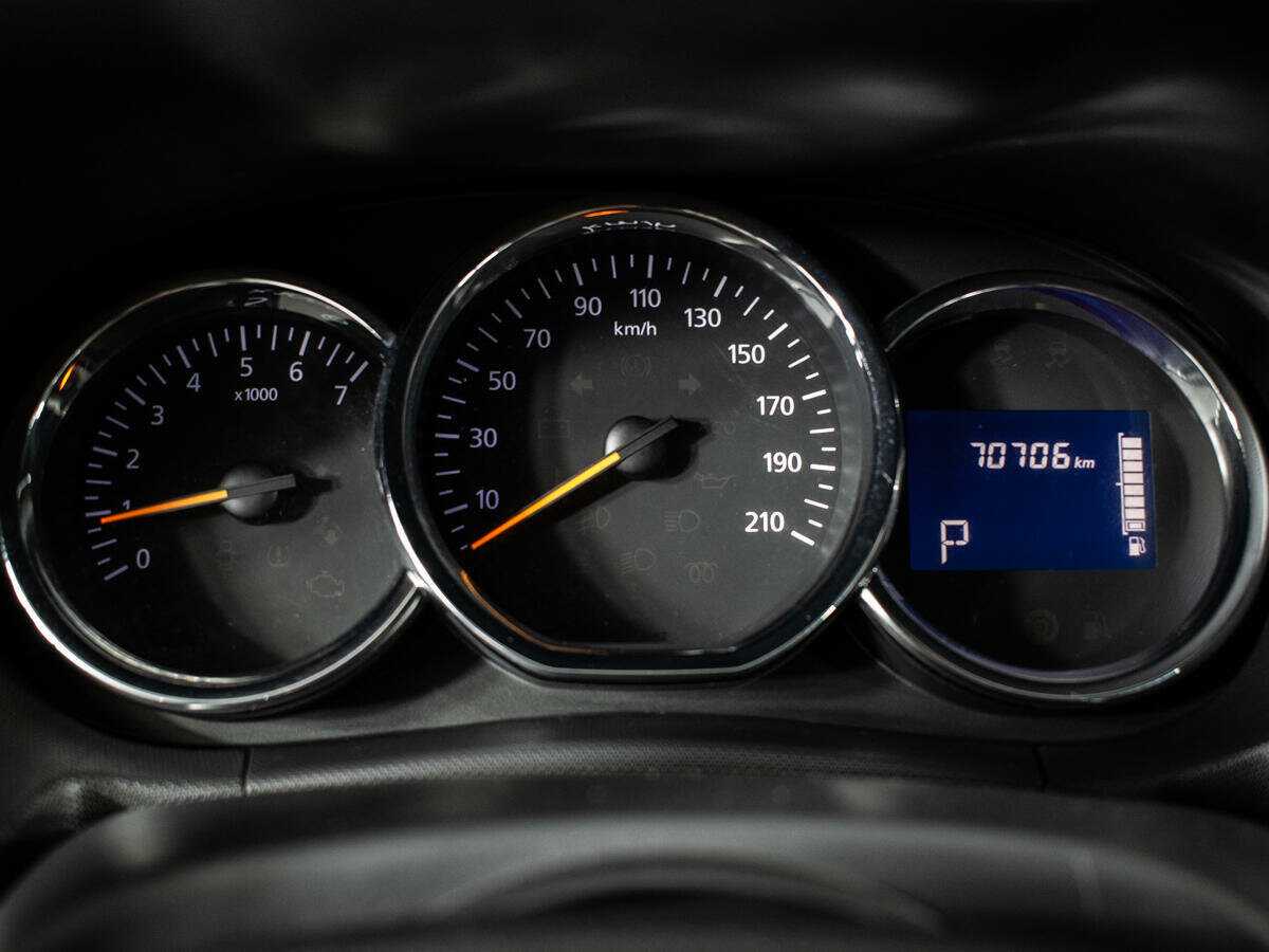 Renault Duster б/у, 2015, Автоматическая. Фото: #11