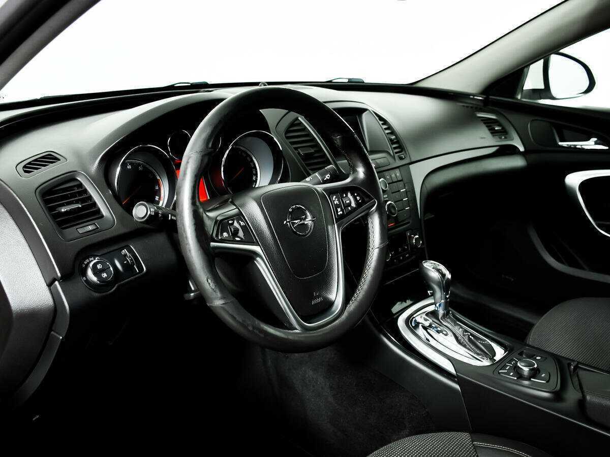 Opel Insignia б/у, 2012, Автоматическая. Фото: #12