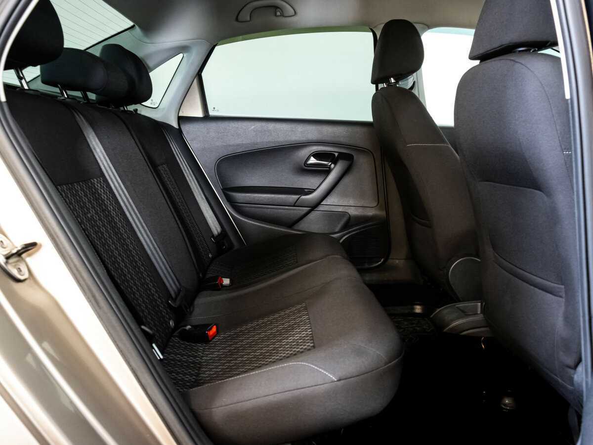 Volkswagen Polo б/у, 2016, Механическая. Фото: #12