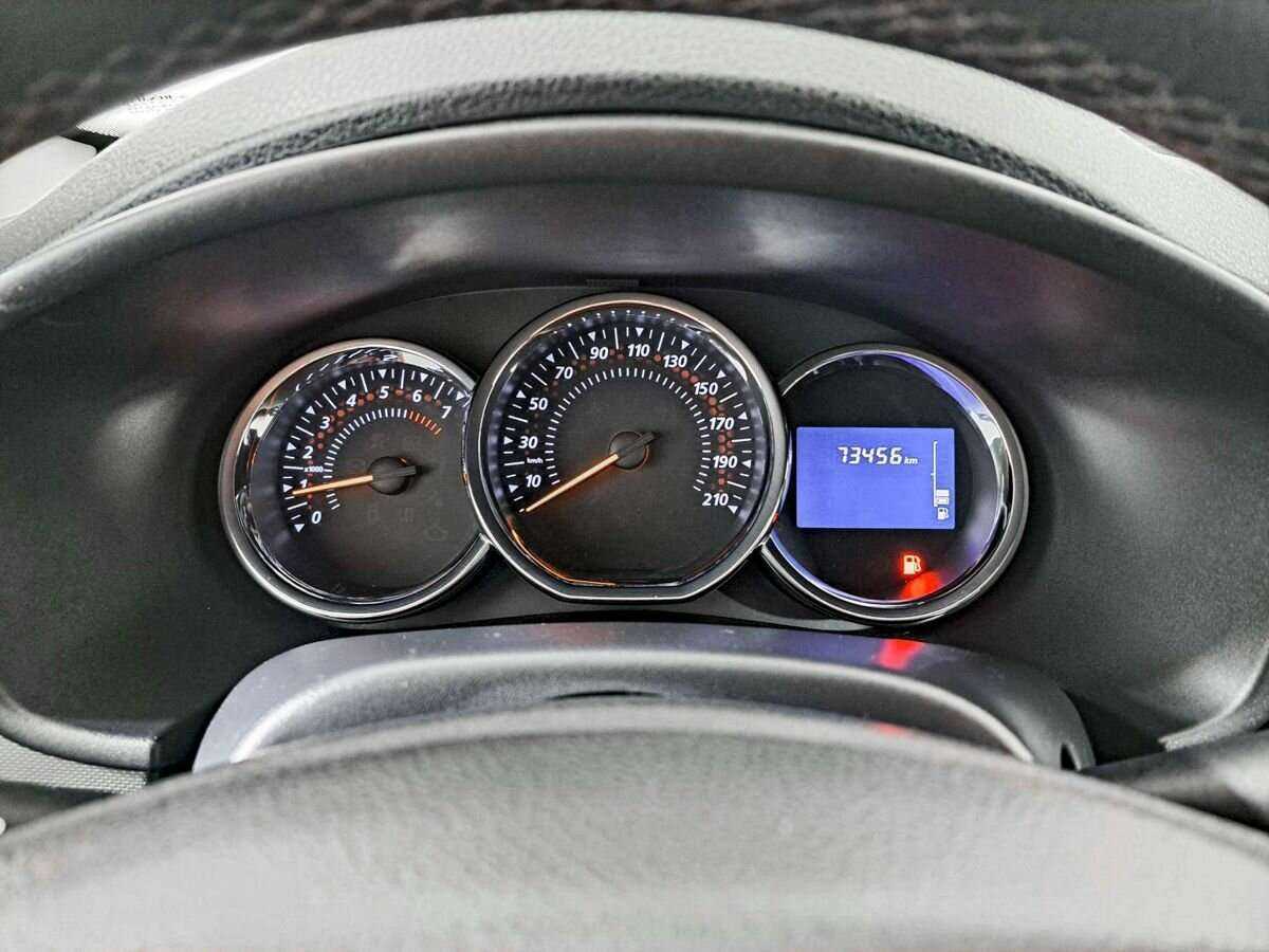 Renault Sandero б/у, 2017, Механическая. Фото: #10