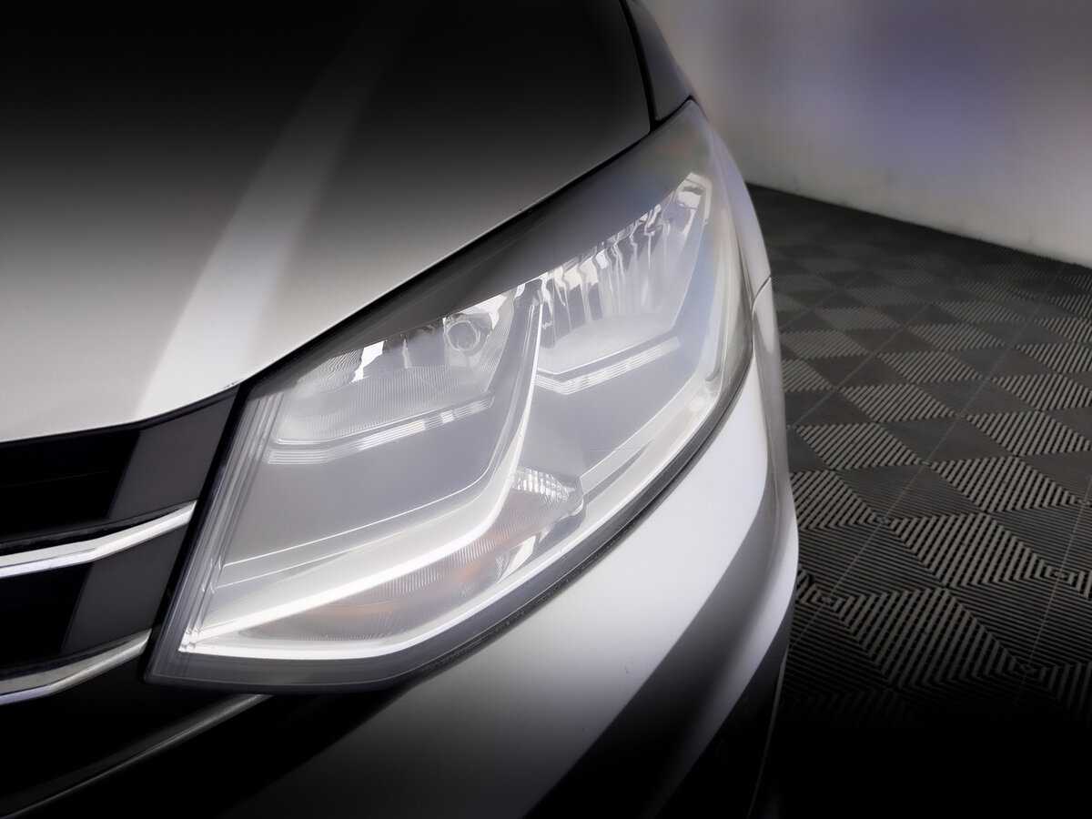 Volkswagen Polo б/у, 2019, Автоматическая. Фото: #16