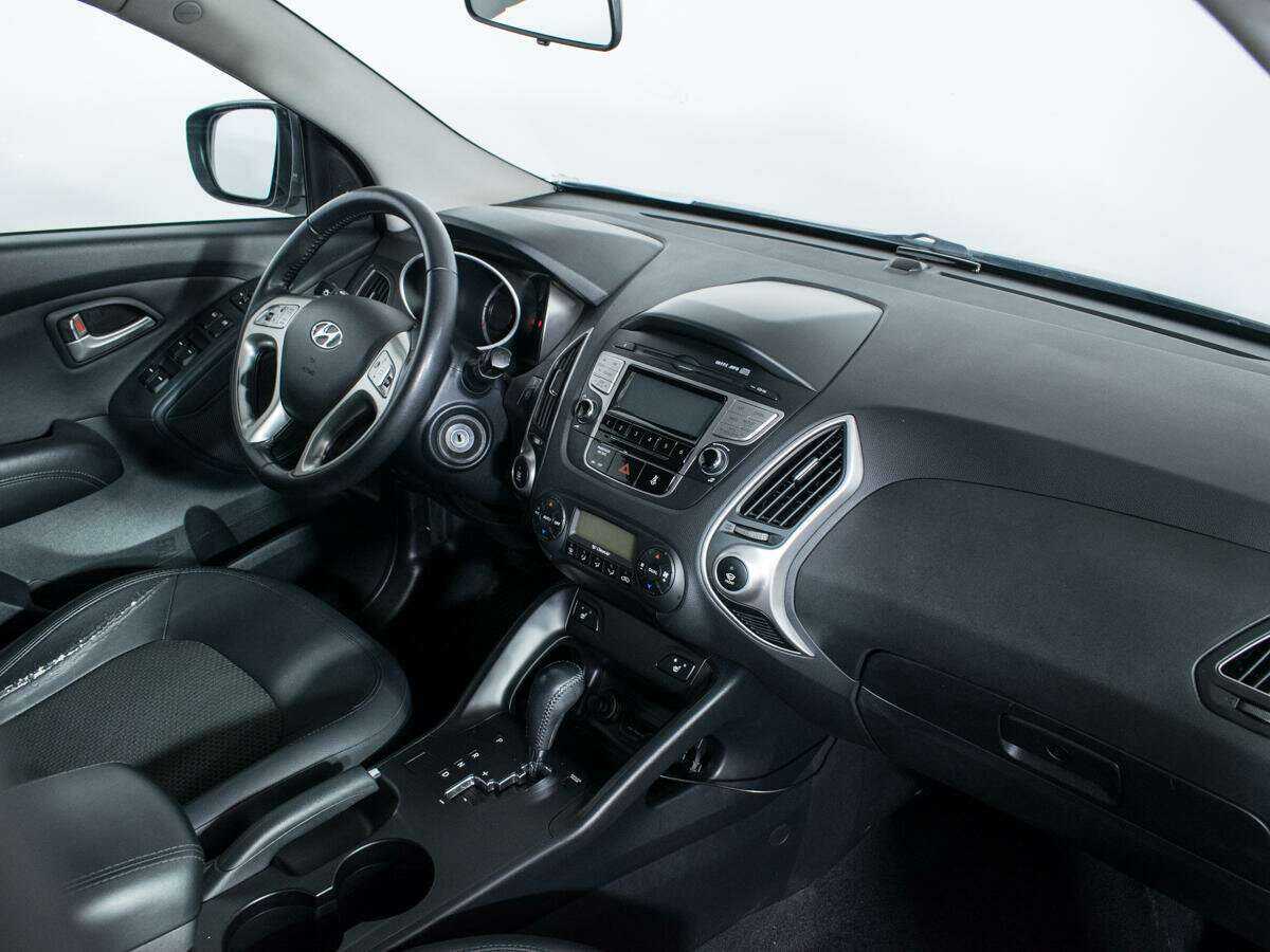Hyundai ix35 б/у, 2012, Автоматическая. Фото: #8