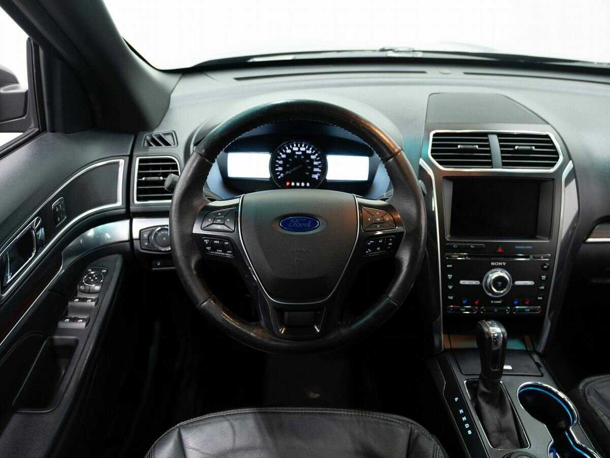 Ford Explorer б/у, 2016, Автоматическая. Фото: #14
