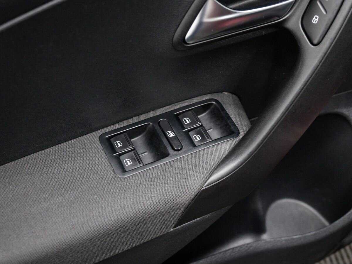 Volkswagen Polo б/у, 2017, Автоматическая. Фото: #12