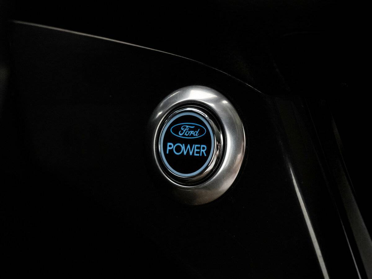 Ford Kuga б/у, 2013, Роботизированная. Фото: #12