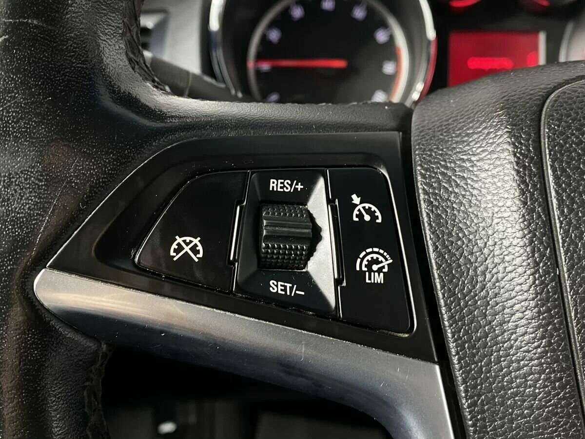 Opel Astra б/у, 2013, Автоматическая. Фото: #12