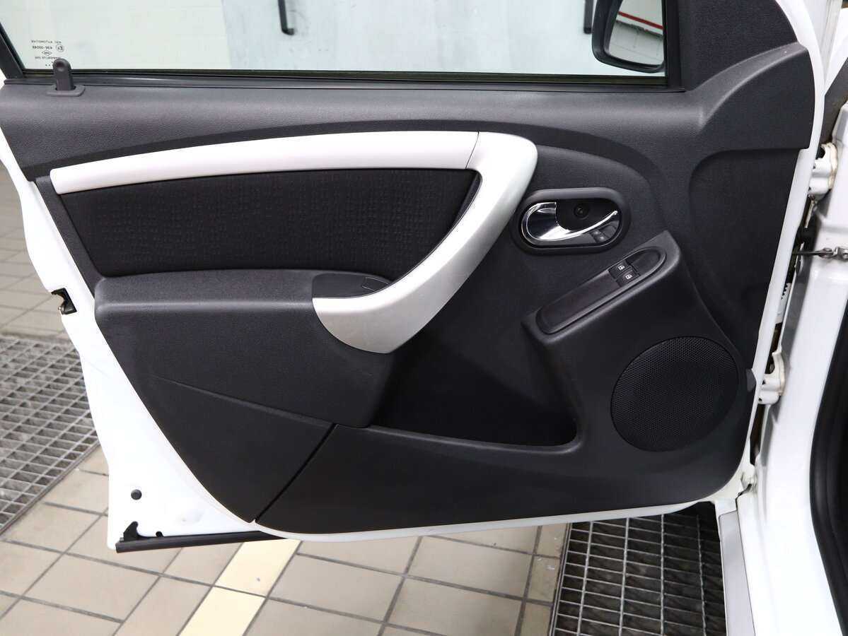 Nissan Terrano б/у, 2016, Автоматическая. Фото: #12