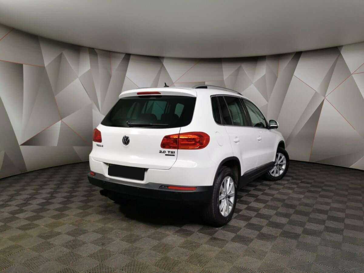 Volkswagen Tiguan б/у, 2013, Автоматическая. Фото: #1