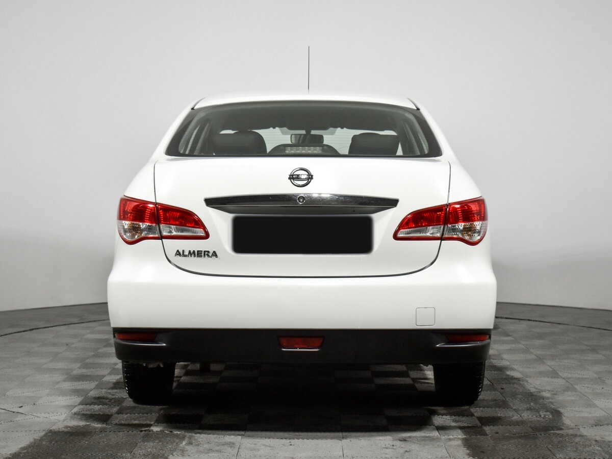 Nissan Almera б/у, 2013, Механическая. Фото: #4