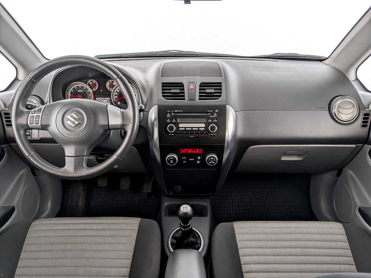Suzuki SX4 б/у, 2012, Механическая. Фото: #13