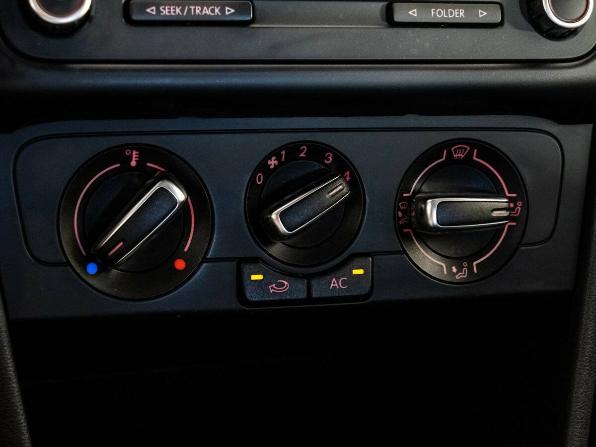 Volkswagen Polo б/у, 2013, Механическая. Фото: #14