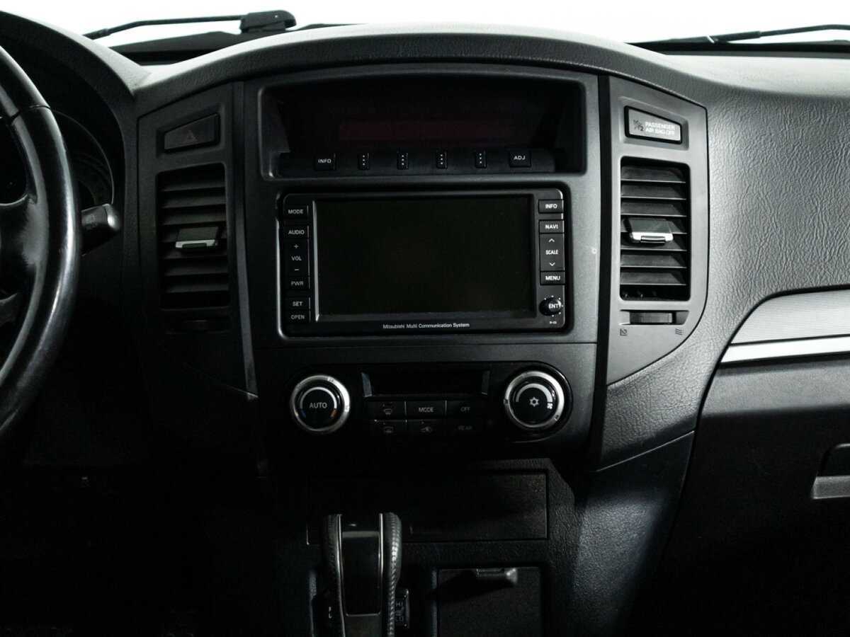 Mitsubishi Pajero б/у, 2012, Автоматическая. Фото: #11