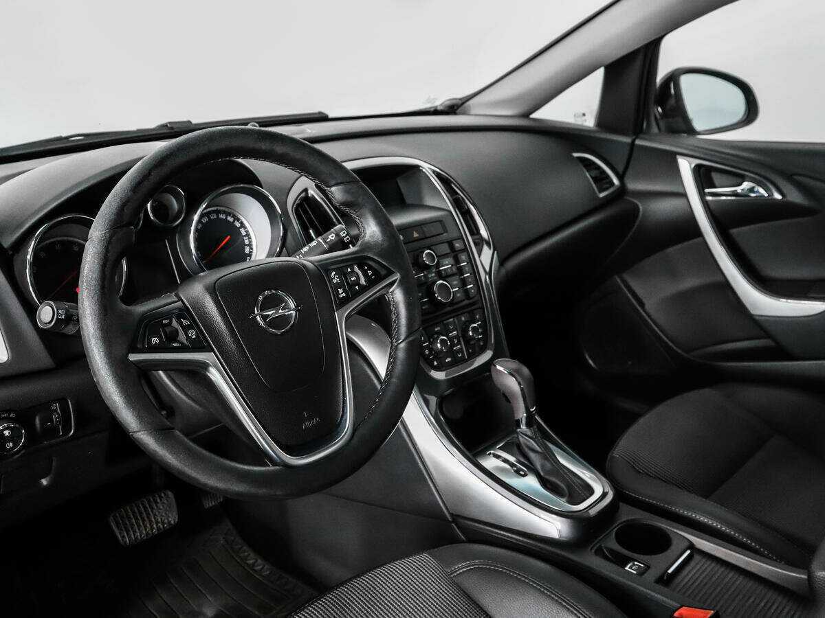 Opel Astra б/у, 2013, Автоматическая. Фото: #8