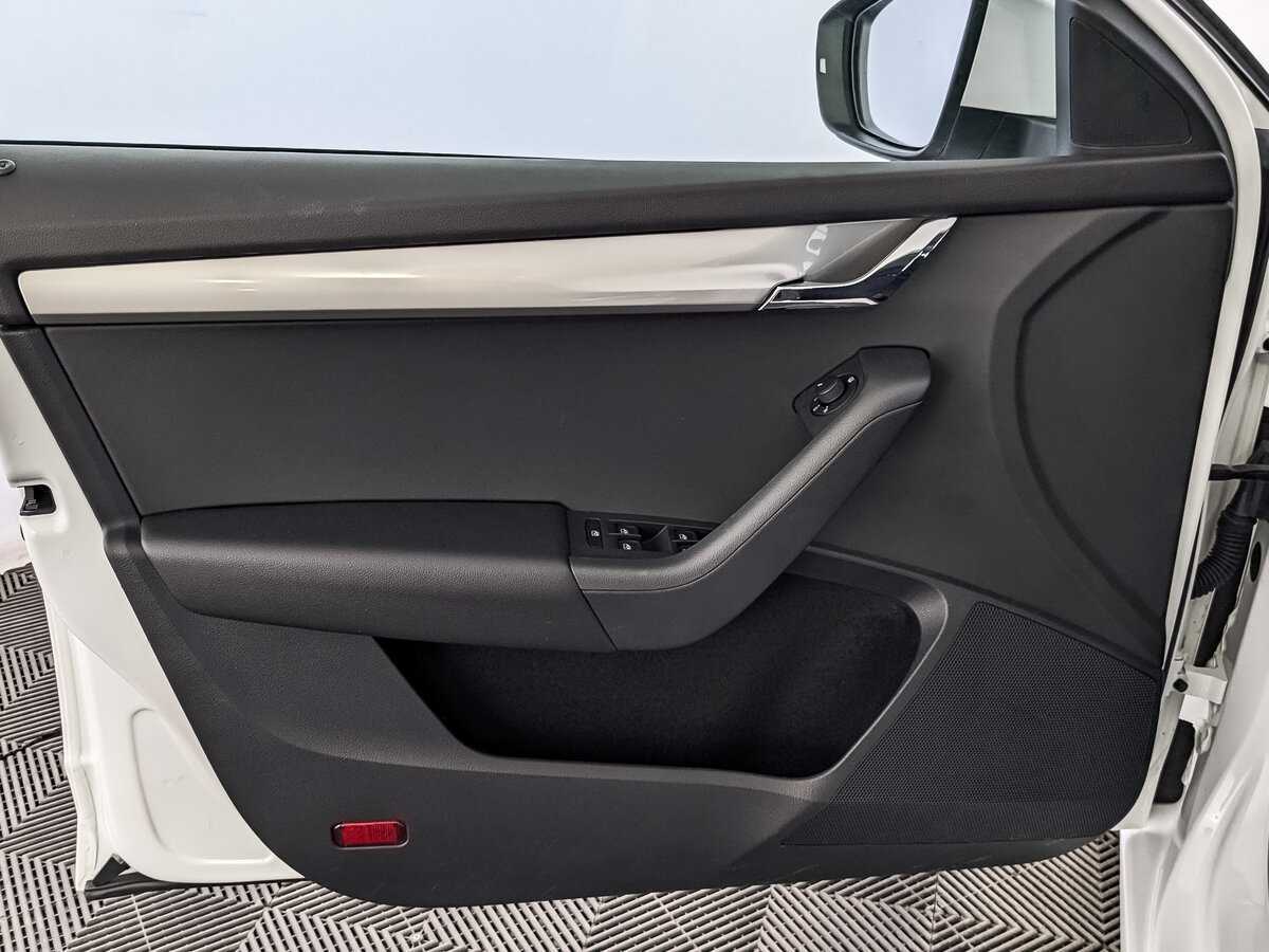 Skoda Octavia б/у, 2019, Автоматическая. Фото: #16