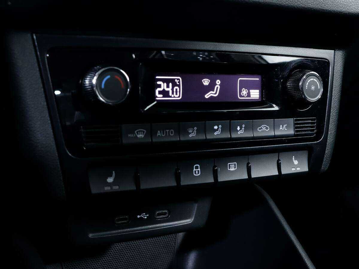 Volkswagen Polo б/у, 2022, Автоматическая. Фото: #15