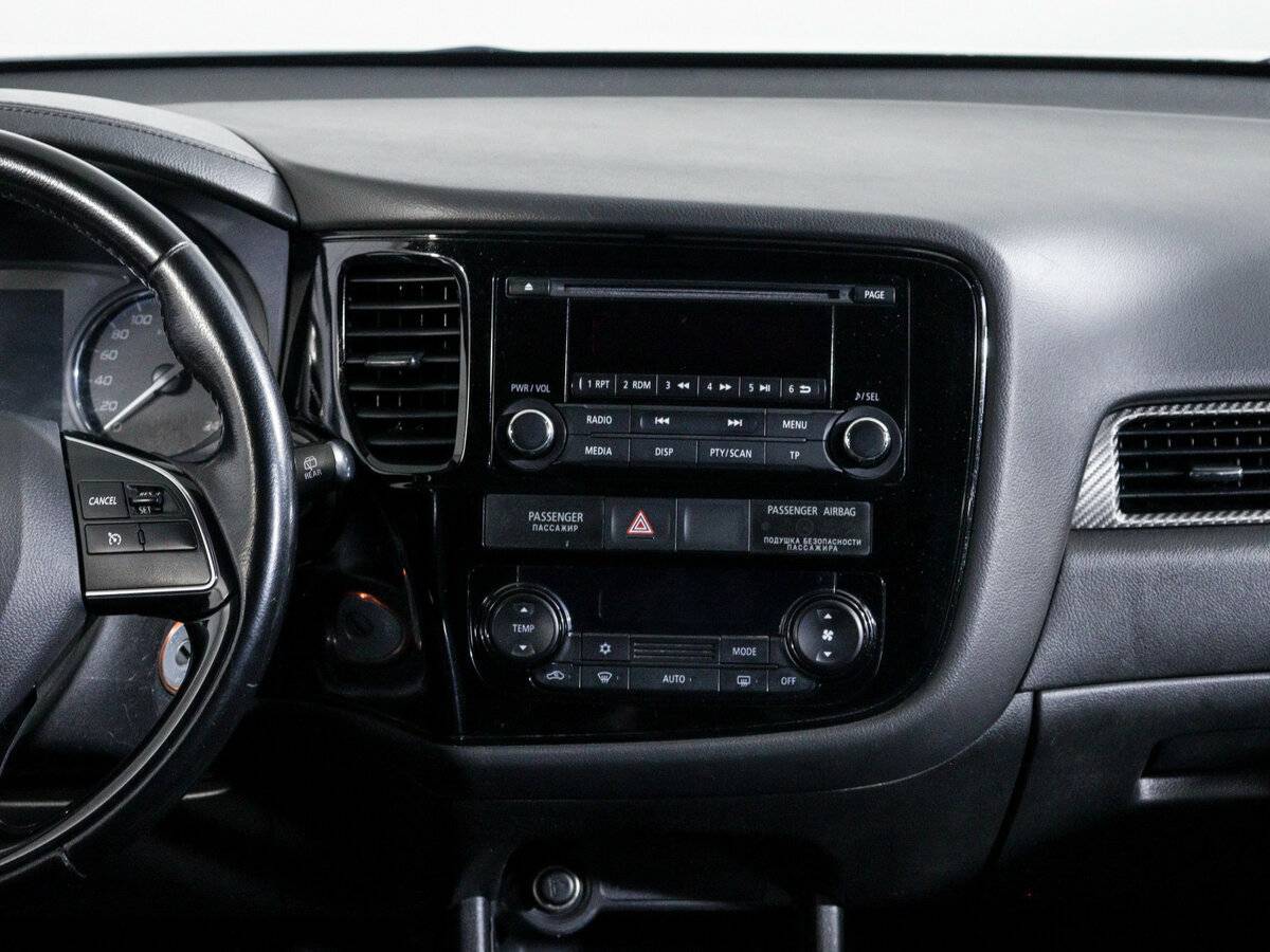 Mitsubishi Outlander б/у, 2015, Вариатор. Фото: #9