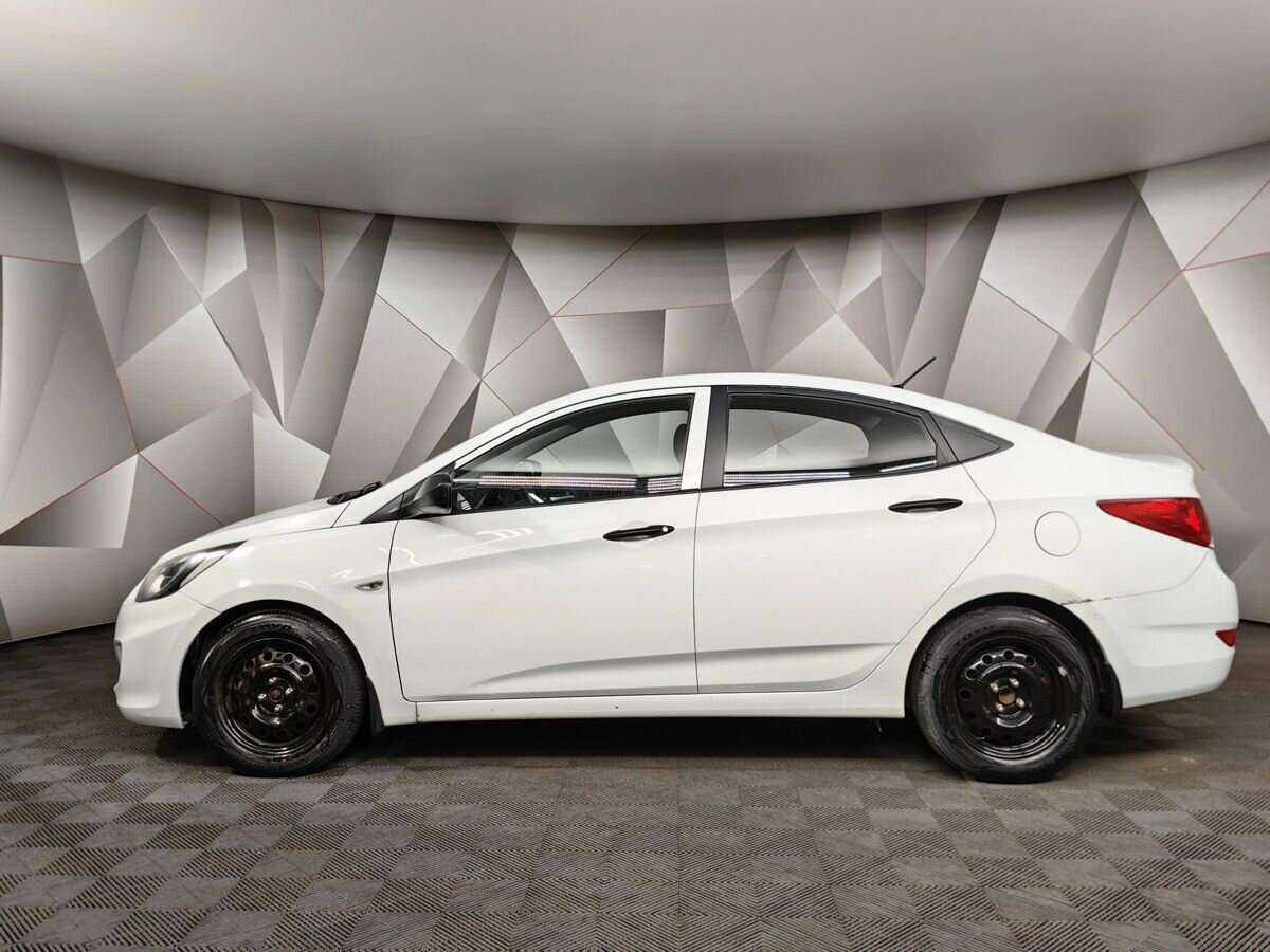 Hyundai Solaris б/у, 2013, Механическая. Фото: #4