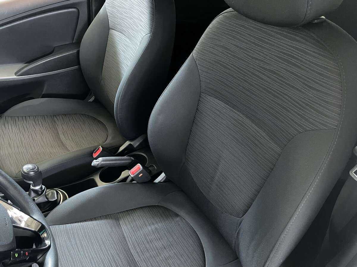 Hyundai Solaris б/у, 2014, Механическая. Фото: #14