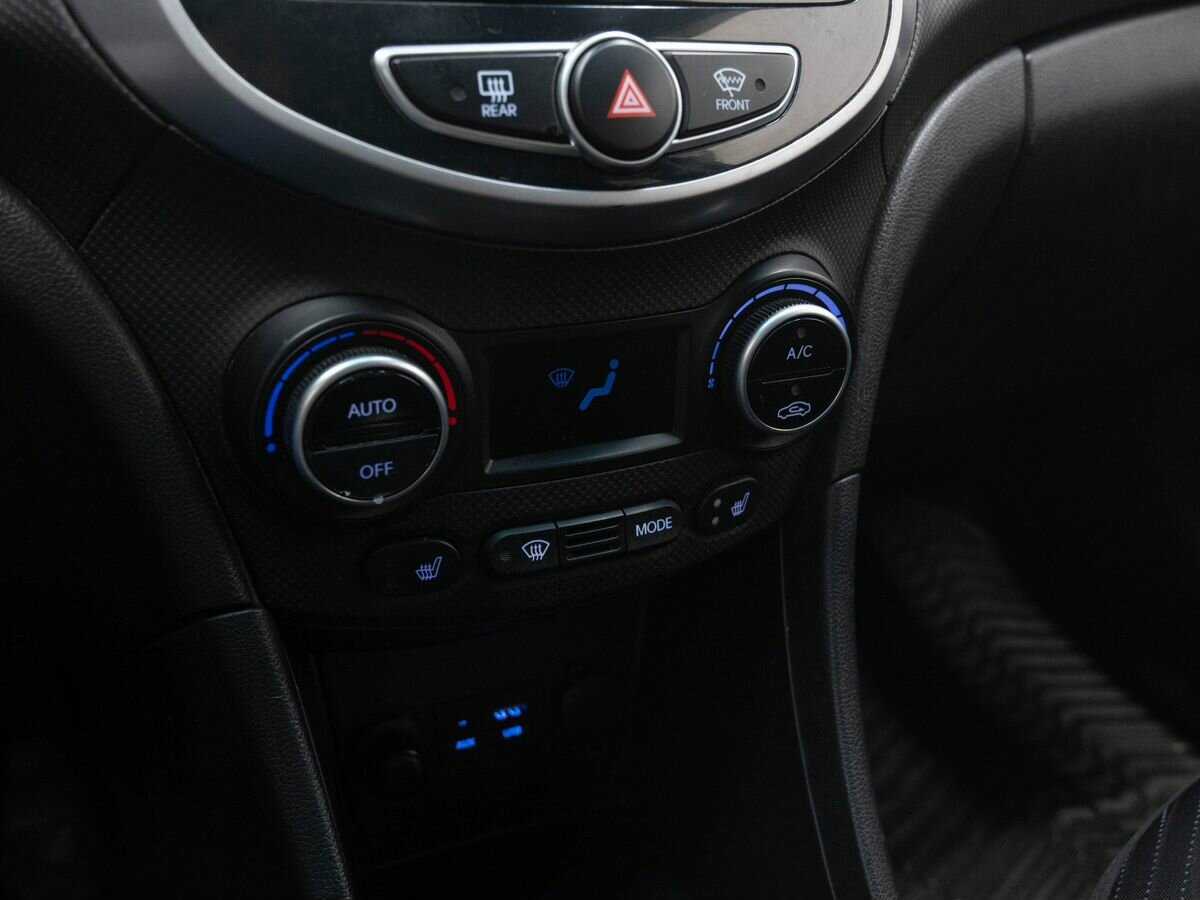 Hyundai Solaris б/у, 2016, Механическая. Фото: #18