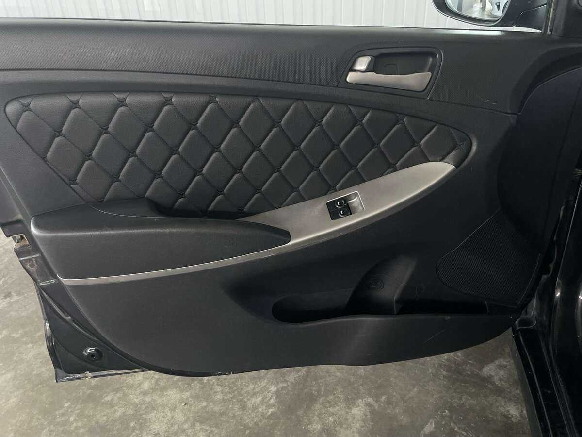 Hyundai Solaris б/у, 2016, Автоматическая. Фото: #16