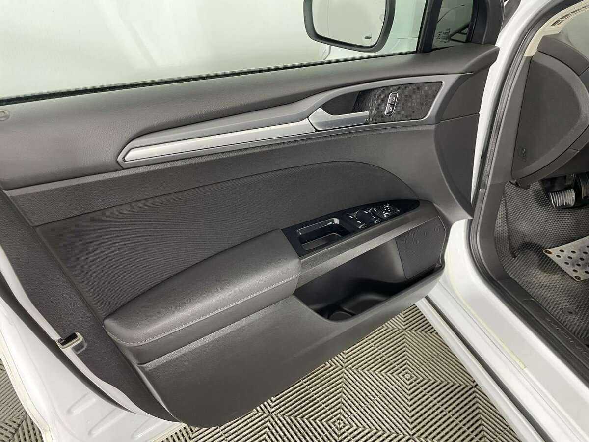 Ford Mondeo б/у, 2015, Автоматическая. Фото: #7