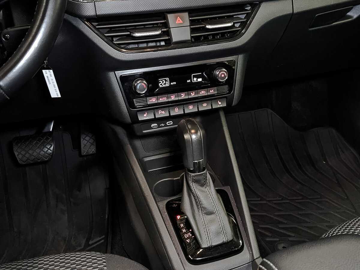 Volkswagen Polo б/у, 2021, Автоматическая. Фото: #25