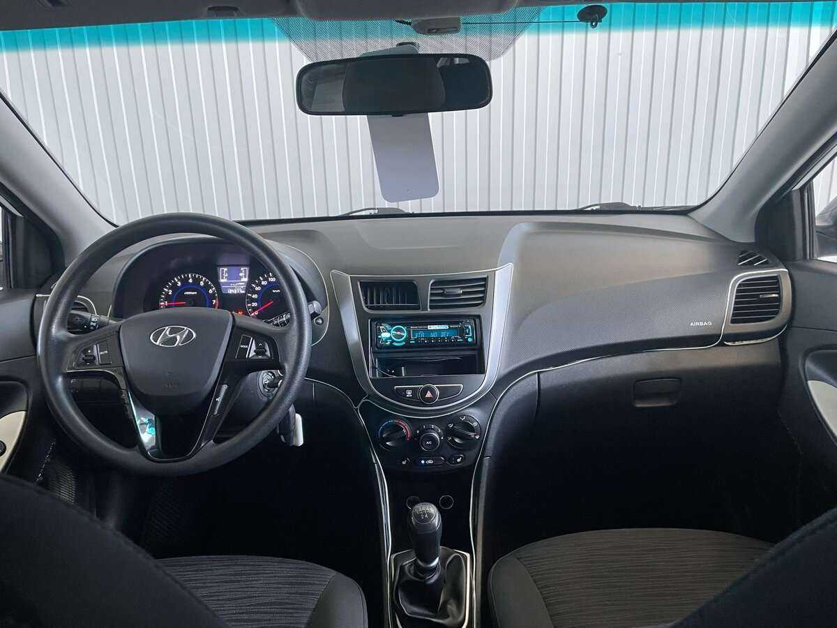 Hyundai Solaris б/у, 2014, Механическая. Фото: #8