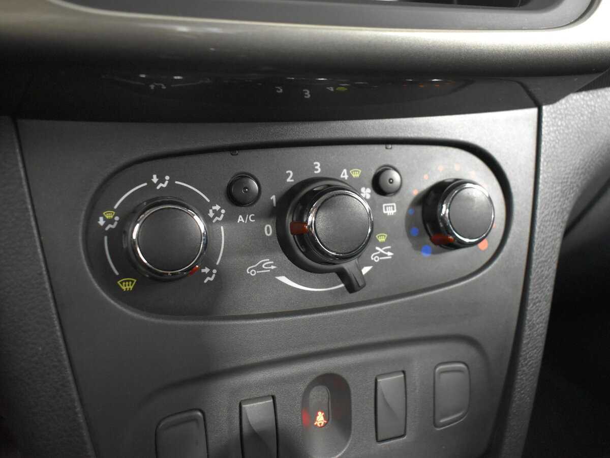 Renault Logan б/у, 2020, Механическая. Фото: #12